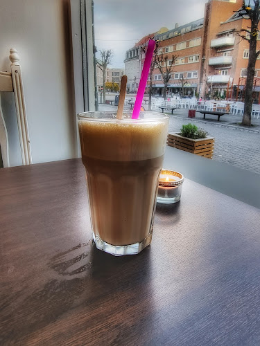 Kafe | Kirkens Bymisjon i Hønefoss - Gastronomi og hotellvirksomhet