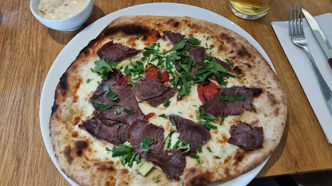 W.B. Samson Bekkestua - Gastronomi og hotellvirksomhet