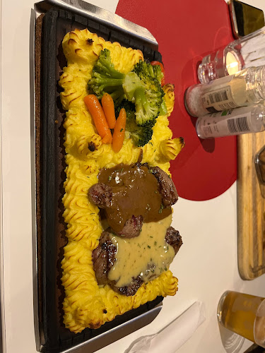 Otta Steakhouse - Gastronomi og hotellvirksomhet