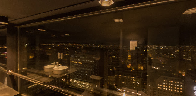 Summit Bar - Gastronomi og hotellvirksomhet