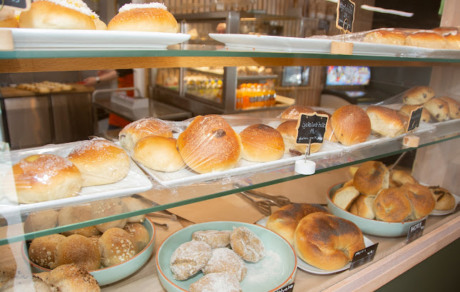 Opinii despre Mikrobageriet AS Kloppene og Strømmen în Arendal - Gastronomi og hotellvirksomhet