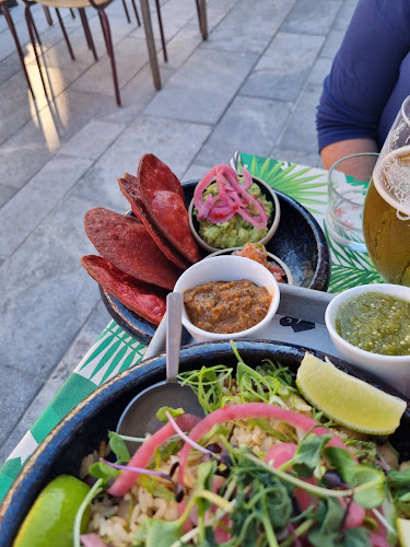 Hambre - Gastronomi og hotellvirksomhet