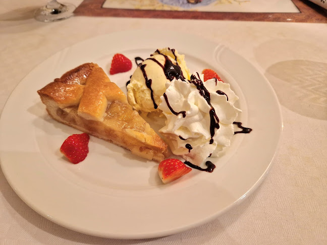 China Plaza - Gastronomi og hotellvirksomhet