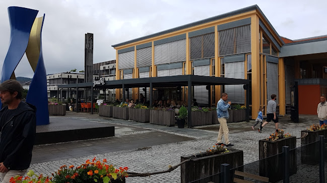 Jonas B. Lyngdal - Gastronomi og hotellvirksomhet