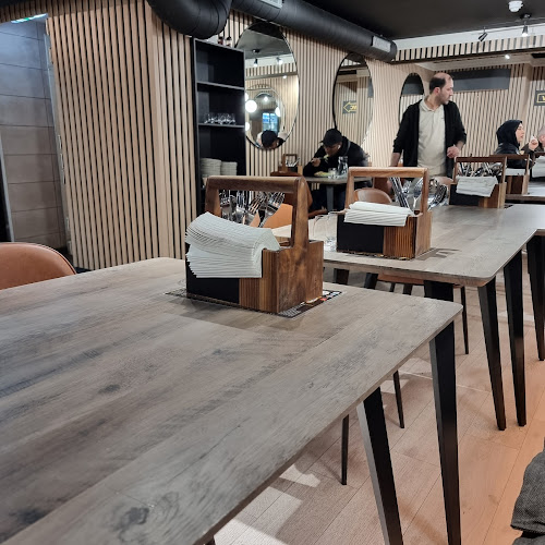 Istanbul Kebab, Pizza og Grill