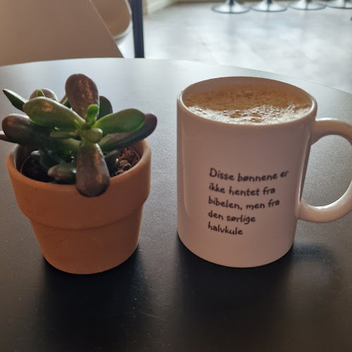 Comentarii opinii despre Manna Kaffebar