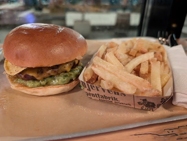 Opinii despre Molo Brew în Ålesund - Gastronomi og hotellvirksomhet