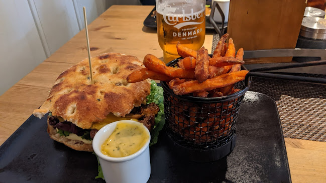 Aurdalsstua - Gastronomi og hotellvirksomhet