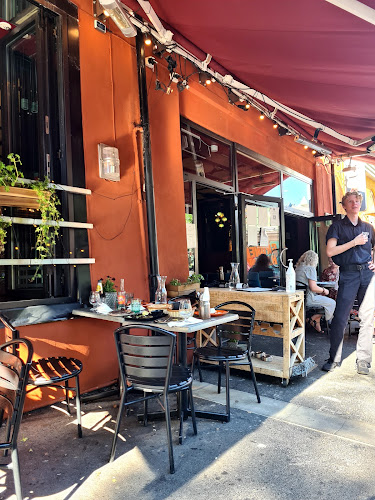 Theka - Indian Street Food & Bar - Gastronomi og hotellvirksomhet