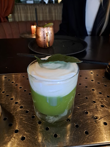 Comentarii opinii despre Bar Bardot