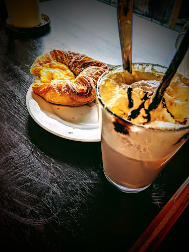 Opinii despre Håndverksbakeriet på Oslo Fashion Outlet în Vestby - Gastronomi og hotellvirksomhet