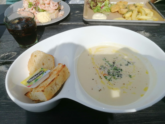 Comentarii opinii despre Ladekaia