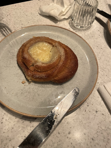 Godt Brød Fløyen - Gastronomi og hotellvirksomhet