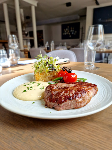 Bakgården Mat og Vinhus