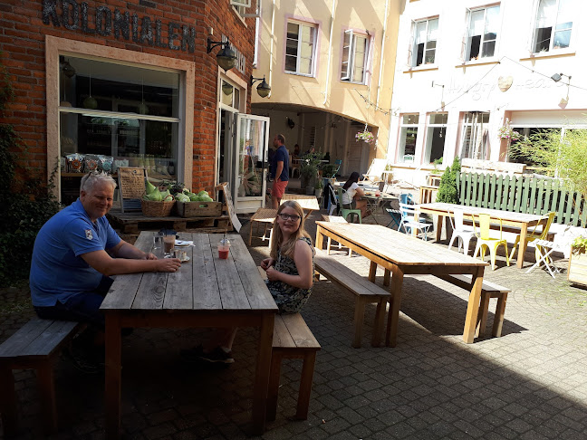 Opinii despre Hungry Heart Cafe în Larvik - Gastronomi og hotellvirksomhet