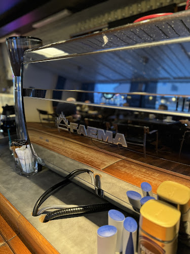 Opinii despre Centrum Kafe Kirkenes în Kirkenes - Gastronomi og hotellvirksomhet