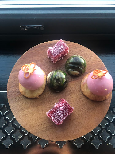 Comentarii opinii despre Andre Etasje