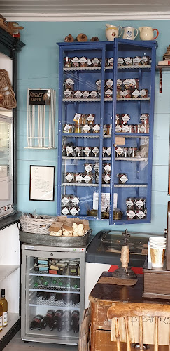 E.H. Vaage Landhandel, bageri & dampskibsexpedition - Uggdal