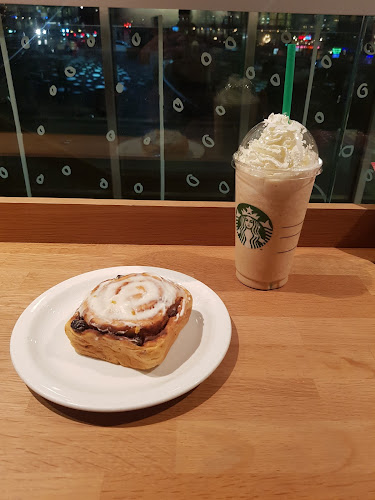 Starbucks - Gastronomi og hotellvirksomhet