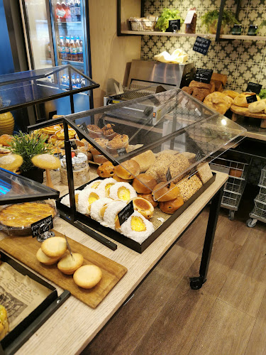 Opinii despre Baker Hansen Adamstuen în Oslo - Gastronomi og hotellvirksomhet