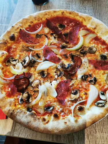 Trattoria da Ernesto - Gastronomi og hotellvirksomhet