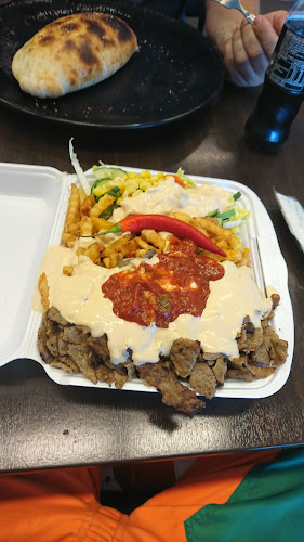 Melsom Pizza og Grill - Gastronomi og hotellvirksomhet