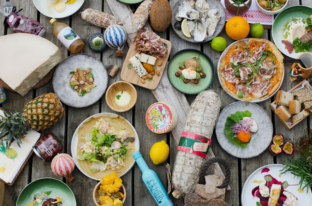 Opinii despre Alma's Bar og Kjøkken în Trondheim - Gastronomi og hotellvirksomhet