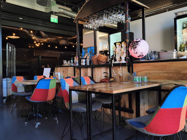 Opinii despre Made in India by Aahar(MII)- Indisk Take Away & Hjemlevering indisk restaurant i Oslo în Fetsund - Gastronomi og hotellvirksomhet