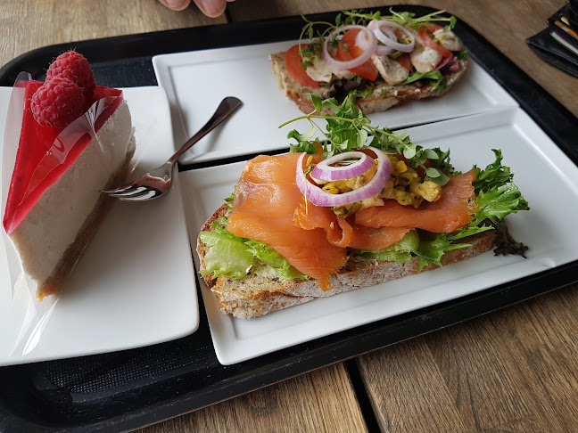 Opinii despre Umami în Mosjøen - Gastronomi og hotellvirksomhet