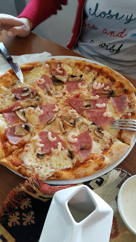 Opinii despre Mjøsa pizzeria og restaurant în Moelv - Gastronomi og hotellvirksomhet