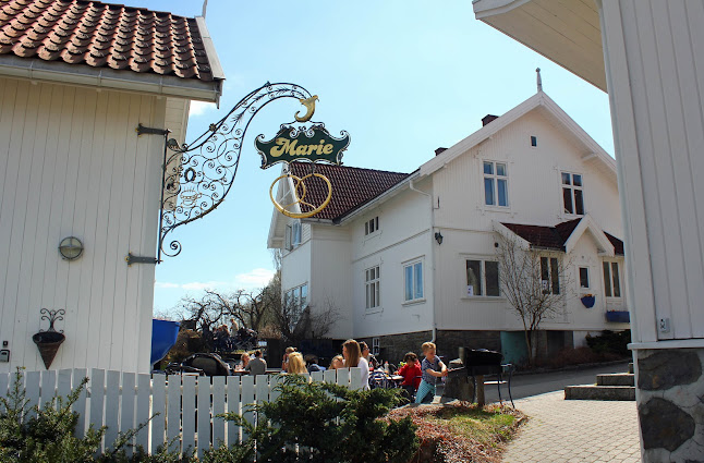 Comentarii opinii despre Cafe Oscar