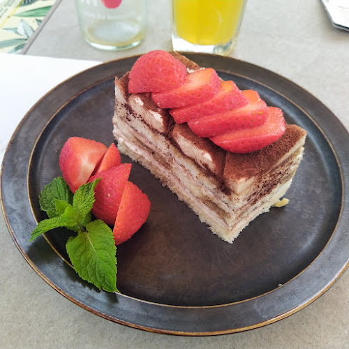 In bocca al lupo - Gastronomi og hotellvirksomhet