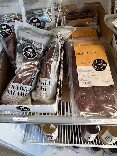 Opinii despre Fru Nelik în Rissa - Gastronomi og hotellvirksomhet