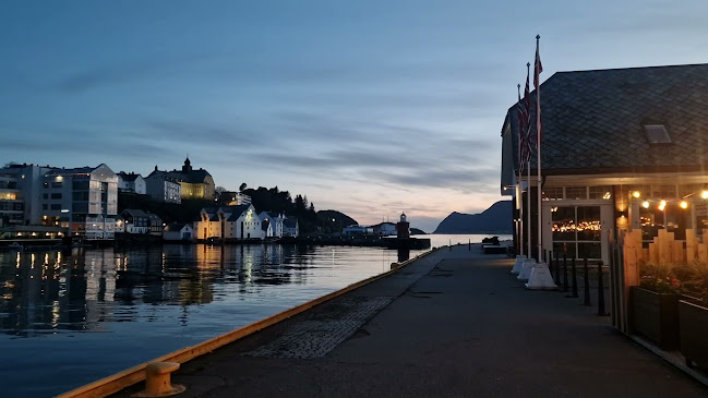 Tollbugata 2, 6002 Ålesund