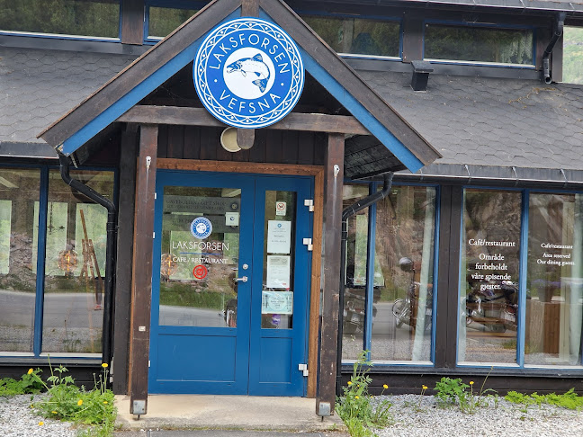 Laksforsen Turistcafe - Gastronomi og hotellvirksomhet