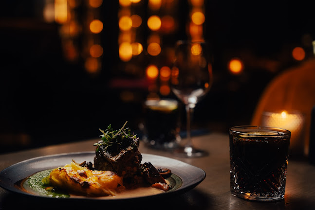 Opinii despre Foyn Bar & Restaurant în Tønsberg - Gastronomi og hotellvirksomhet