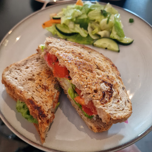 Comentarii opinii despre Manna Kaffebar