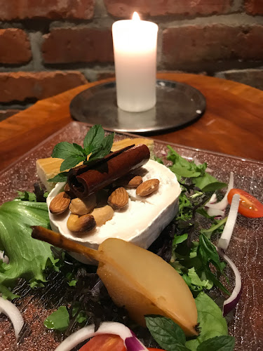 Mormors Cafe - Gastronomi og hotellvirksomhet