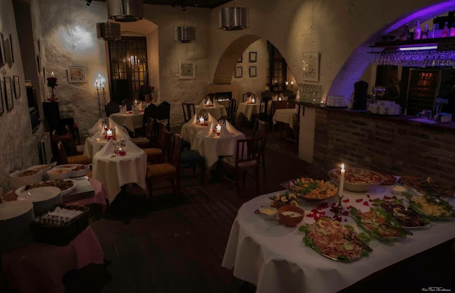 Café Magenta - Gastronomi og hotellvirksomhet