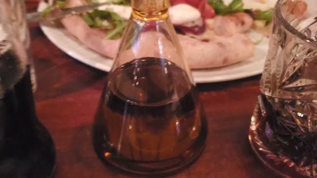 Comentarii opinii despre Casa Inferno