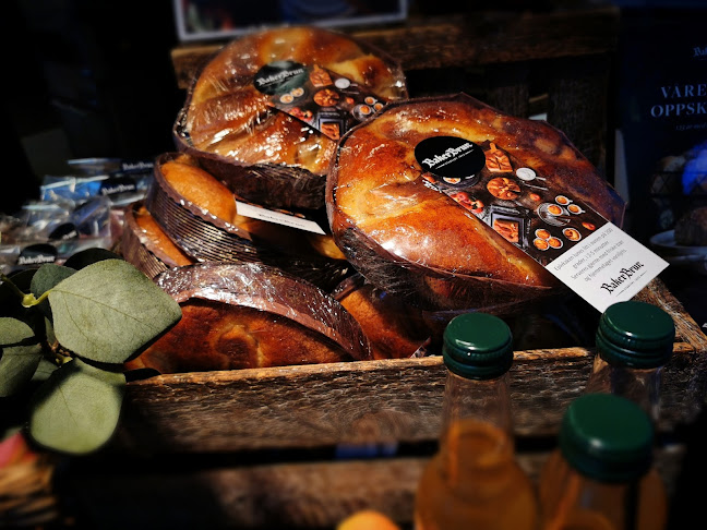 Baker Brun Oasen senter - Gastronomi og hotellvirksomhet