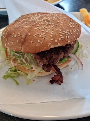 Pizzeria Campino - Gastronomi og hotellvirksomhet