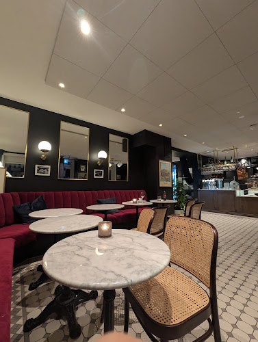 Opinii despre Grains Frogner - Bakeri & Crêperie în Oslo - Gastronomi og hotellvirksomhet