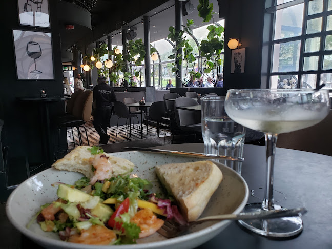 Opinii despre MM Café & Bar în Bergen - Gastronomi og hotellvirksomhet