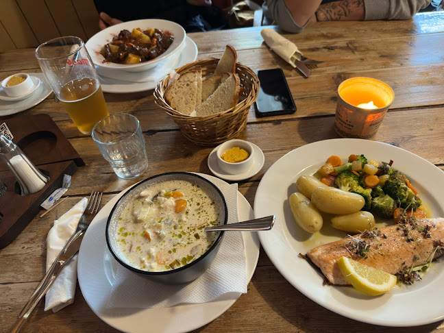 Opinii despre Holmvik Brygge Nyksund în Nyksund - Gastronomi og hotellvirksomhet