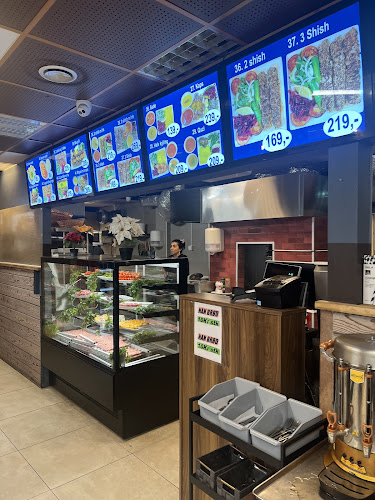 Opinii despre Kebab house în Strømmen - Gastronomi og hotellvirksomhet