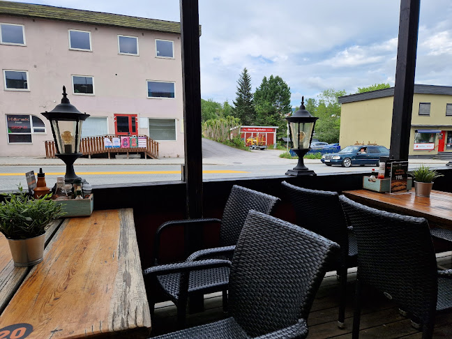 Pizzafjoset AS - Gastronomi og hotellvirksomhet