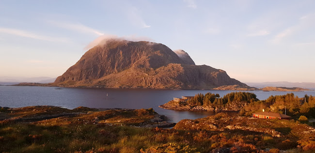 Værlandet Gjestehamn/ Kroa