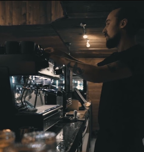 Kardemomme Kaffibar - Førde