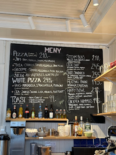 Henningsvær Lysstøperi og Cafe